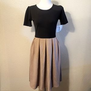 LULAROE Amelia Dress. NWT size Small in black/taupe